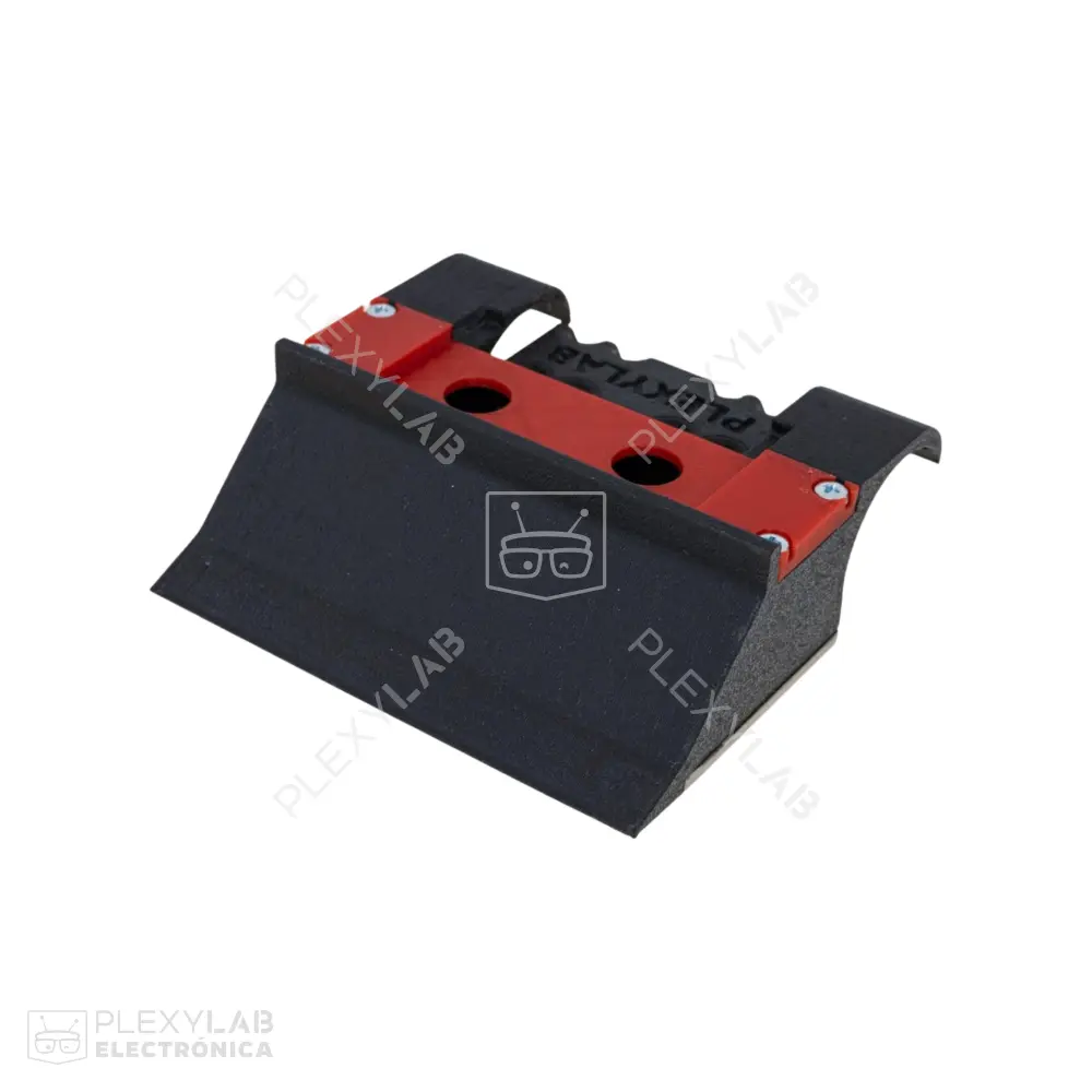 chasis-robot-minisumo-profesional-de-10x10-cm-en-impresion-3d-con-cuchilla-007