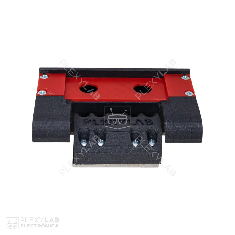 chasis-robot-minisumo-profesional-de-10x10-cm-en-impresion-3d-con-cuchilla-009
