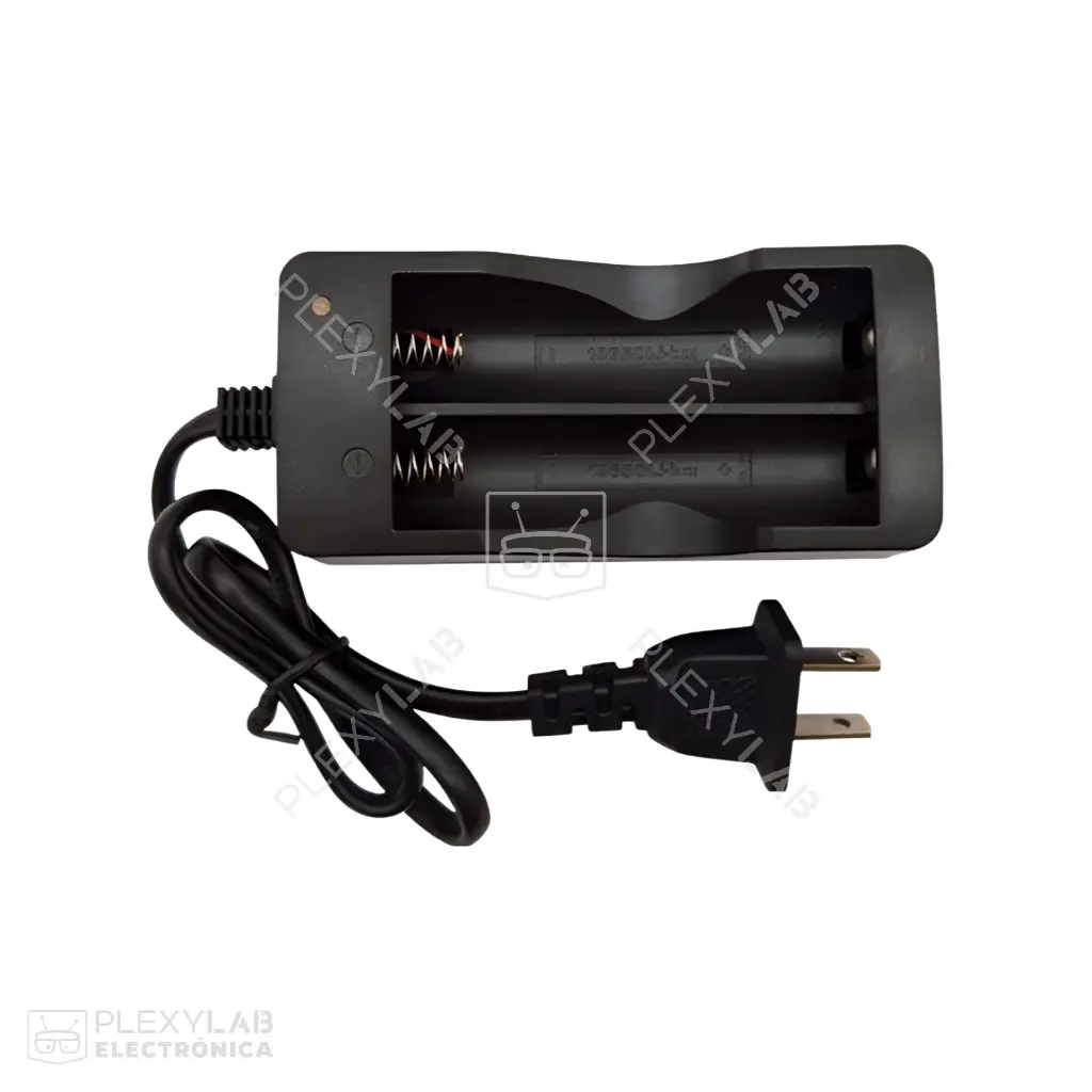 cargador-para-dos-baterias-de-litio-18650-de-3.7v-2x18650-con-enchufe-002
